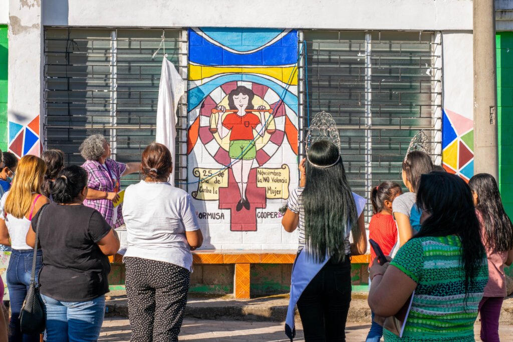 ORMUSA en territorio realiza revelación de mural en la comunidad San Andrés, Ciudad Arce